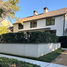 Premier-Cleaning-of-Stucco-Retaining-Wall-in-Highland-Park 8