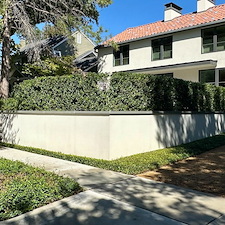 Premier-Cleaning-of-Stucco-Retaining-Wall-in-Highland-Park 0