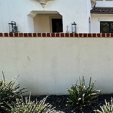 Professional-Softwashing-of-a-Stucco-Home-and-Sandstone-Walkway-Patio 8