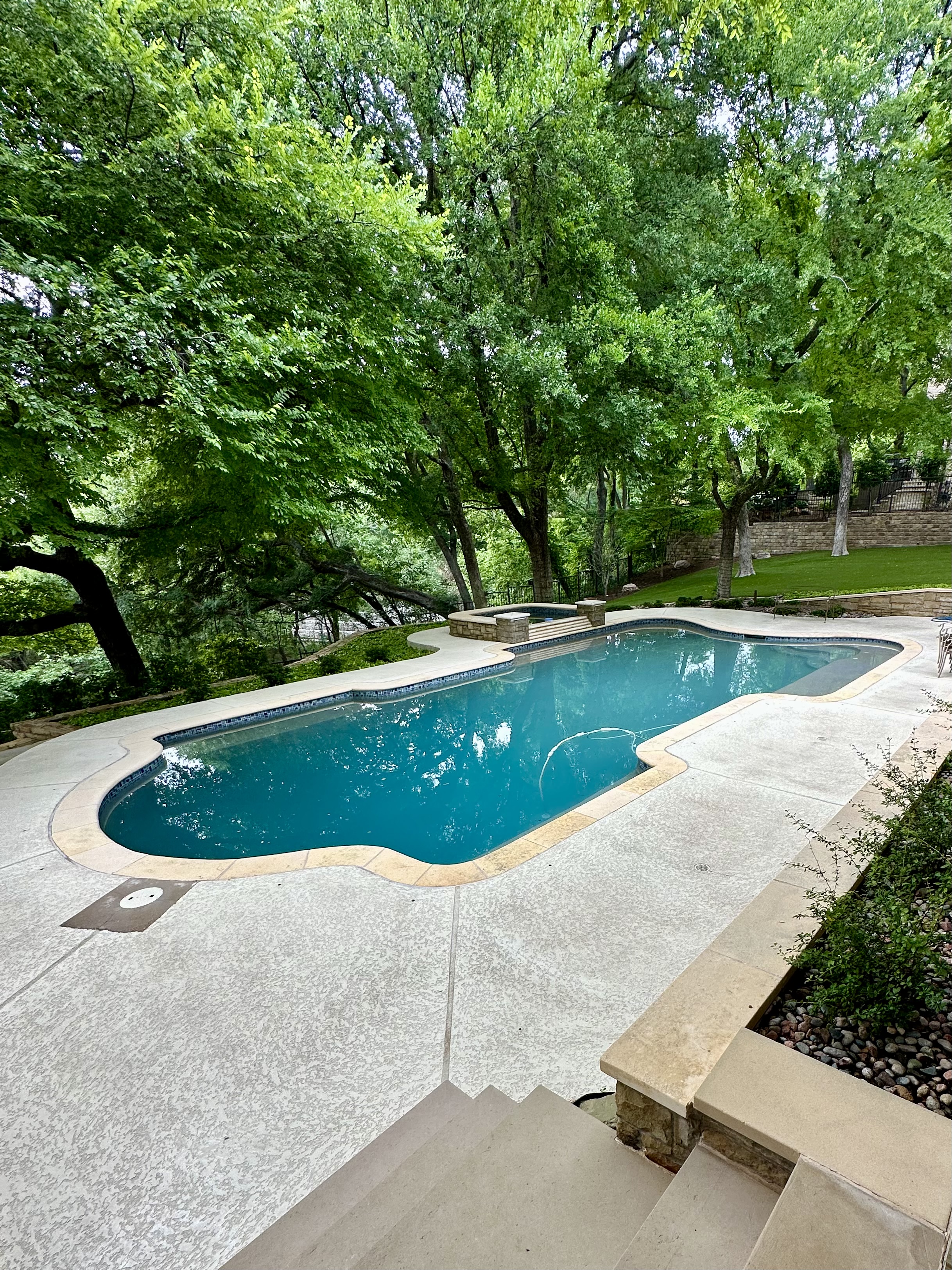 Top-Notch Pool Deck Cleaning in Plano, Texas